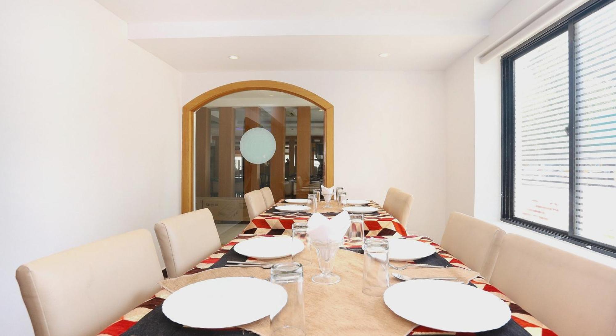 Hotel Super Townhouse Dona Castle Kollam Esterno foto