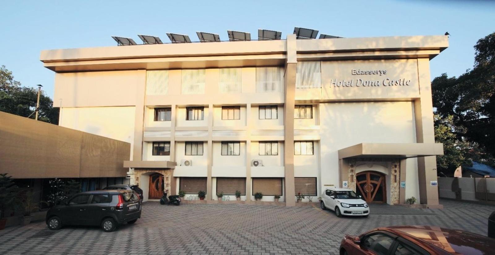 Hotel Super Townhouse Dona Castle Kollam Esterno foto